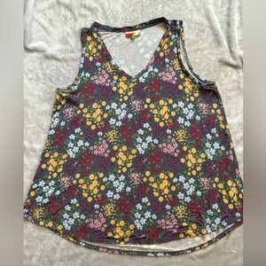 Size 1X floral tank top